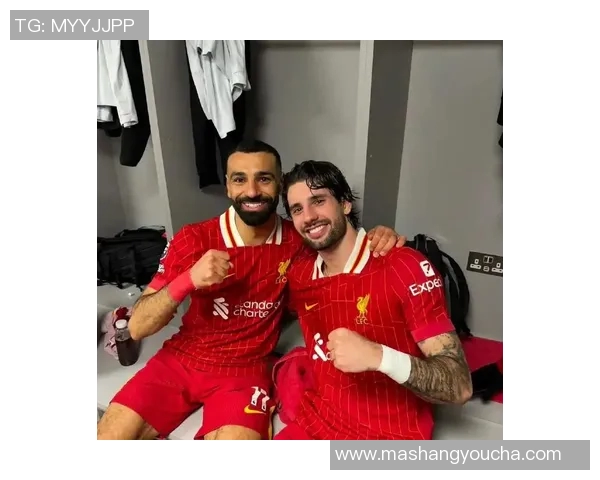 萨拉赫带领球队勇闯新高峰展现足球天赋与领导力的完美结合