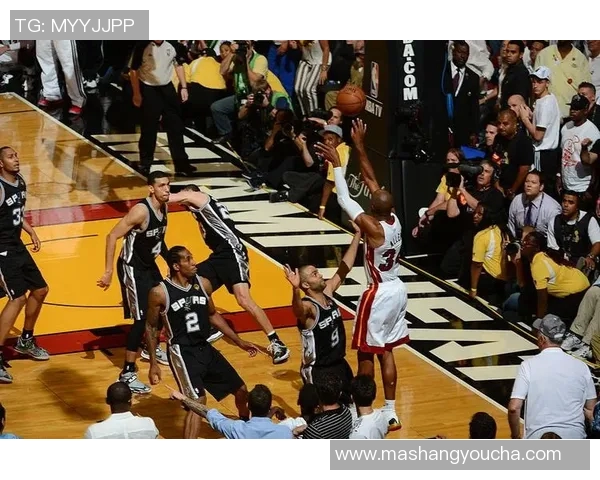 2017年NBA经典对决骑士与马刺的巅峰对决回顾与精彩瞬间分析