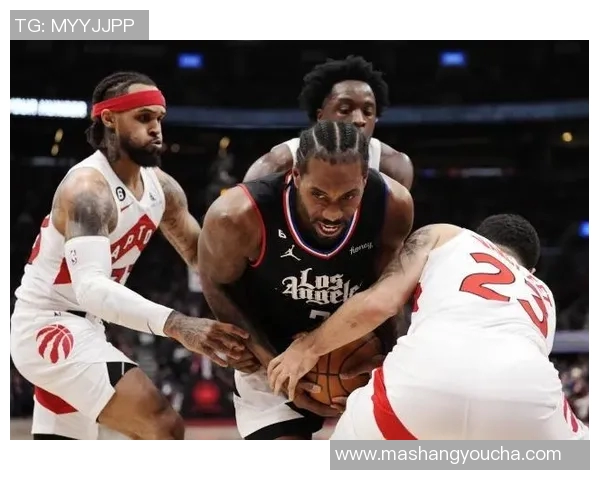 2017年10月NBA快船与猛龙激战回顾精彩瞬间与球员表现分析