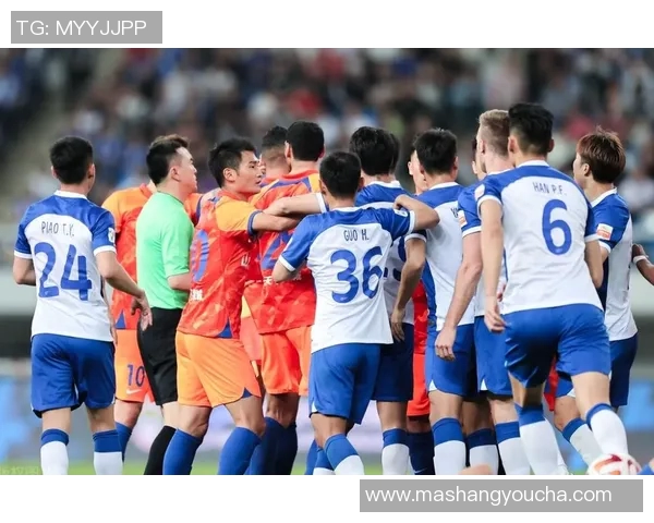 AC米兰与热那亚激战正酣比赛比分揭晓引发球迷热议